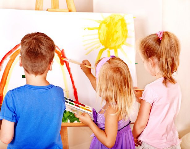 10 ways to improve your child's fine motor skills